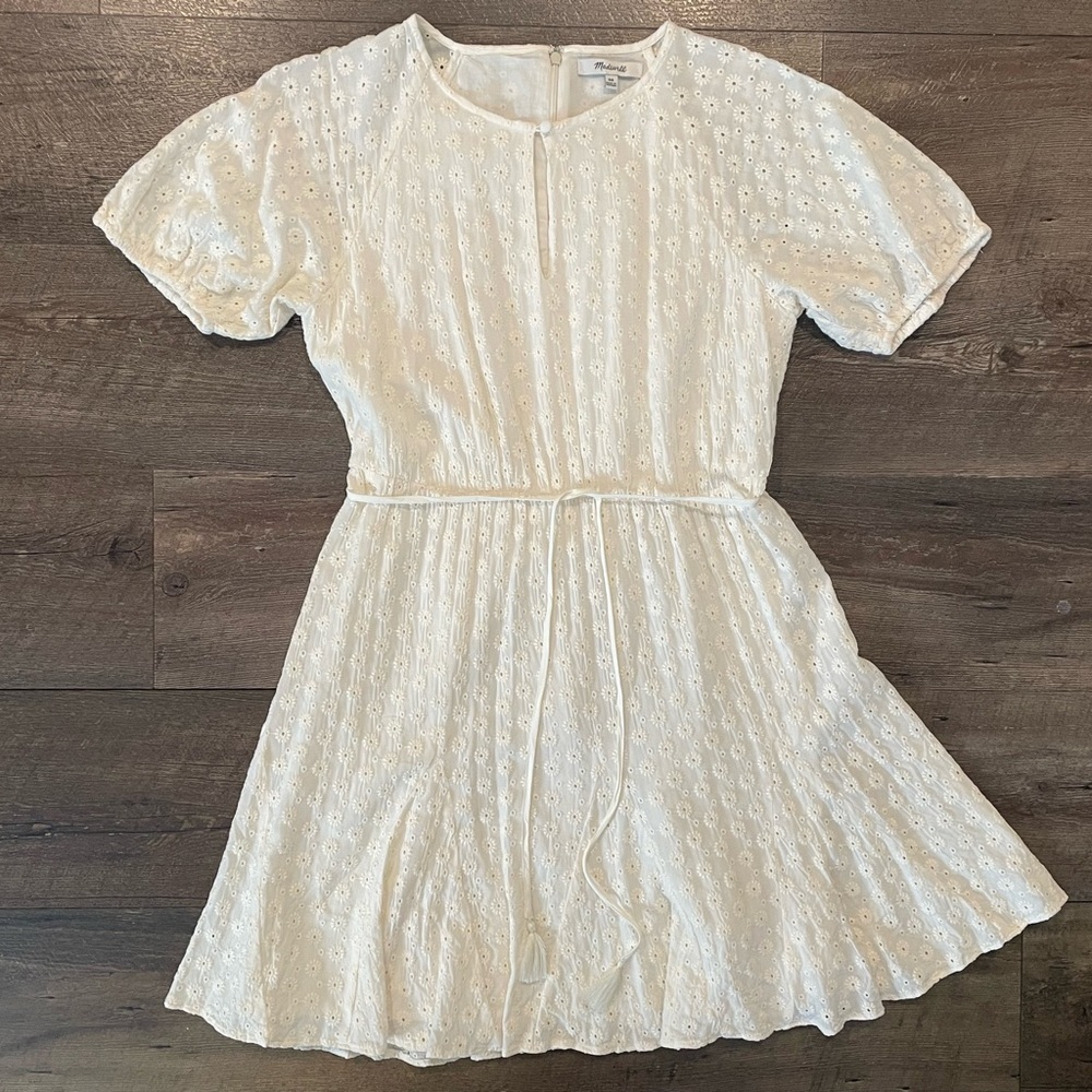 Madewell Eyelet Tassel-Tie Mini Dress in Cream Size 00 Like New Condition - Picture 2 of 8